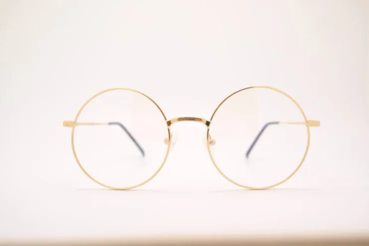 Blur close up eyeglasses 53195 768x512