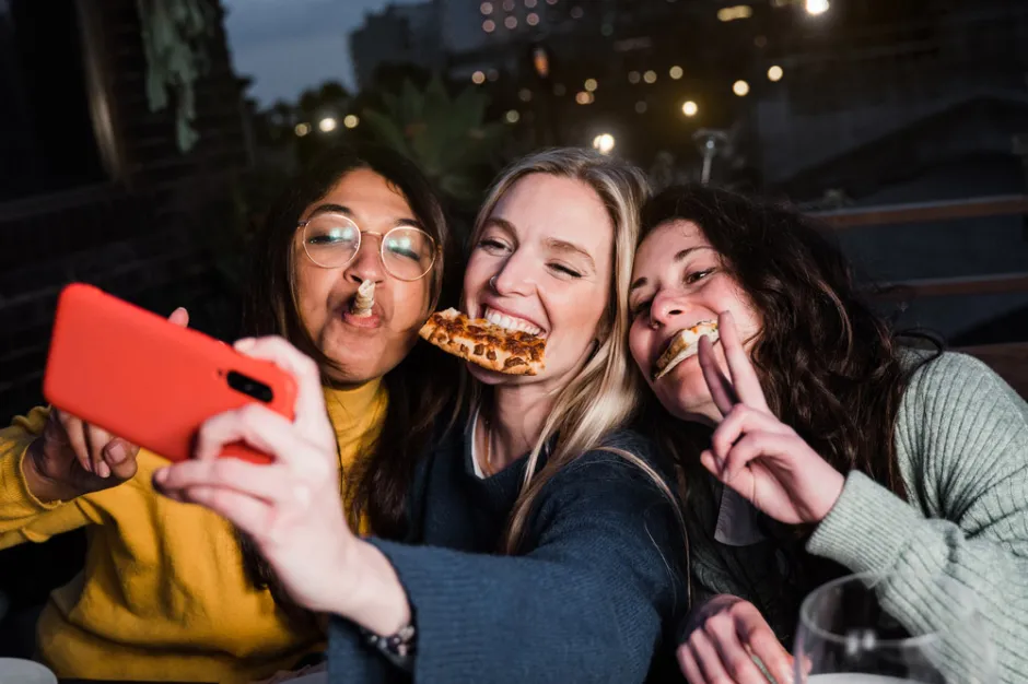 Social media pizza